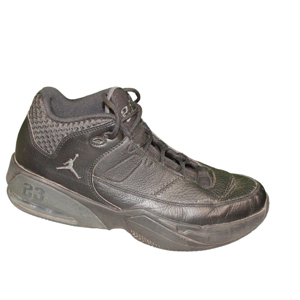 Nike Air Jordan Max Aura 3 Men’s Triple Black Sneakers Size 8 CZ4167-001